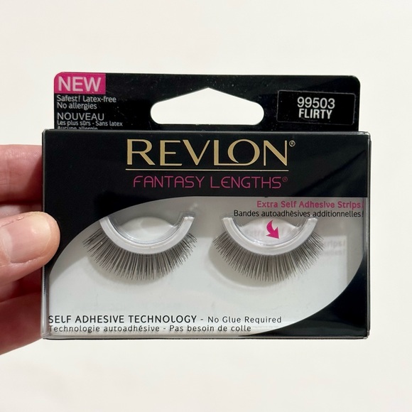 Revlon Fantasy Lengths Self-Adhesive False Eyelashes - 99503 Flirty - Picture 1 of 7